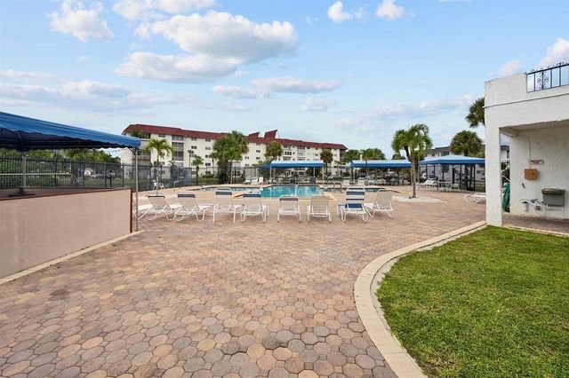 4750 NW 22nd Court 208, Lauderhill, FL 33313