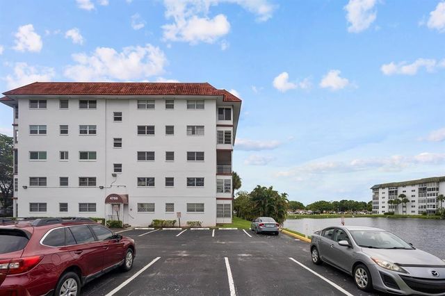 4750 NW 22nd Court 208, Lauderhill, FL 33313