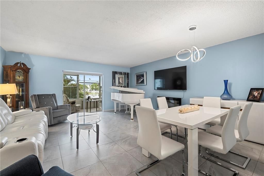 4750 NW 22nd Court 208, Lauderhill, FL 33313