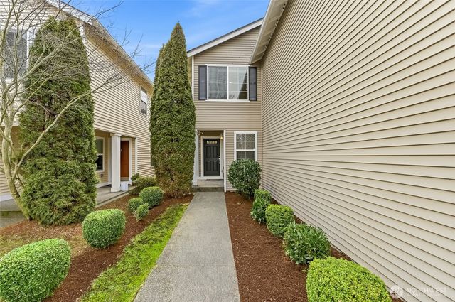 24823 SE 19th Street, Sammamish, WA 98075