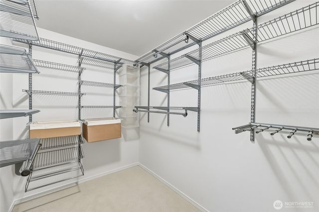 24823 SE 19th Street, Sammamish, WA 98075