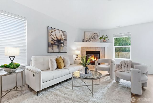 24823 SE 19th Street, Sammamish, WA 98075