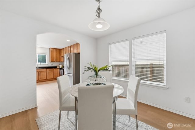 24823 SE 19th Street, Sammamish, WA 98075