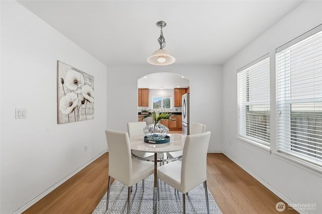 24823 SE 19th Street, Sammamish, WA 98075