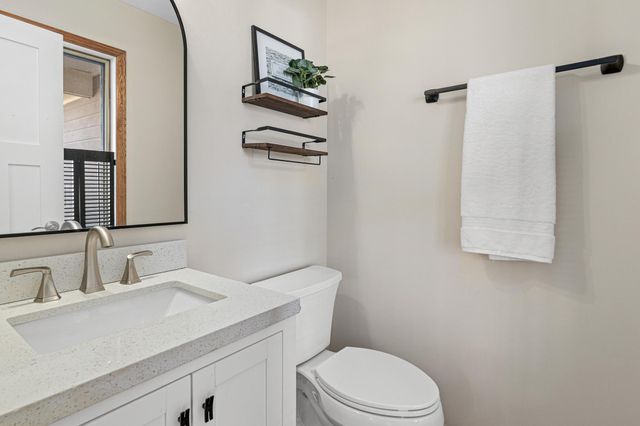 17180 Jordan Court, Lakeville, MN 55044