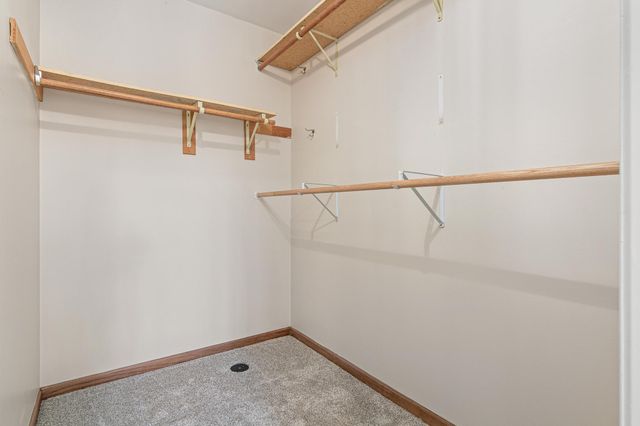 17180 Jordan Court, Lakeville, MN 55044