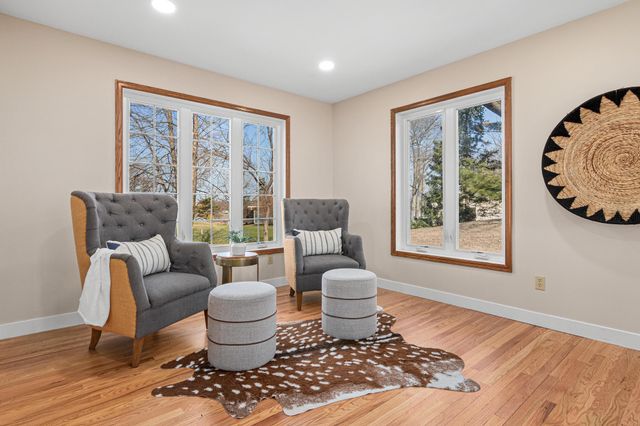 17180 Jordan Court, Lakeville, MN 55044