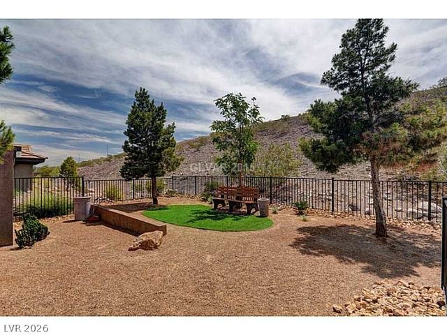 45 Maleena Mesa Street 424, Henderson, NV 89074