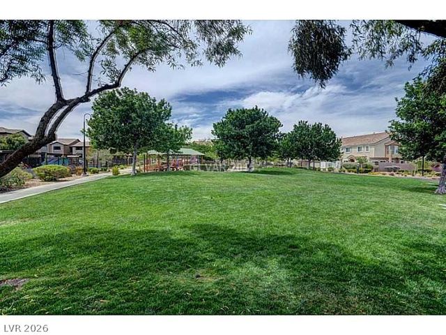 45 Maleena Mesa Street 424, Henderson, NV 89074