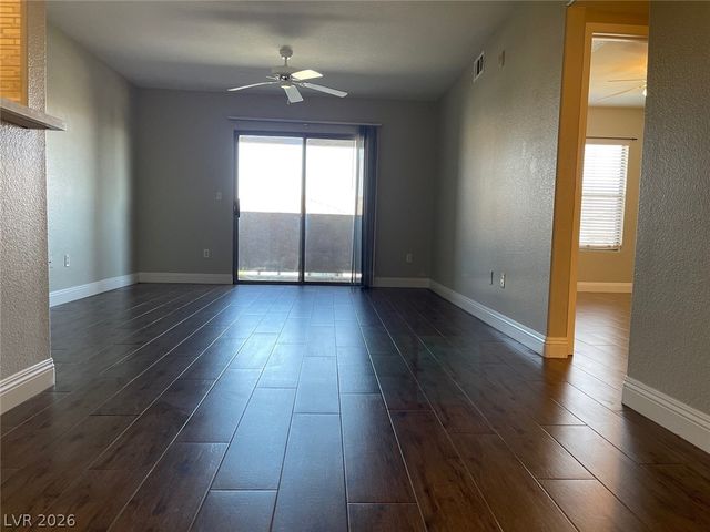 45 Maleena Mesa Street 424, Henderson, NV 89074