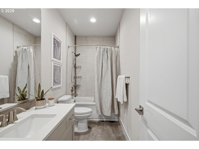 8402 Ne 133RD Ave, Vancouver, WA 98682