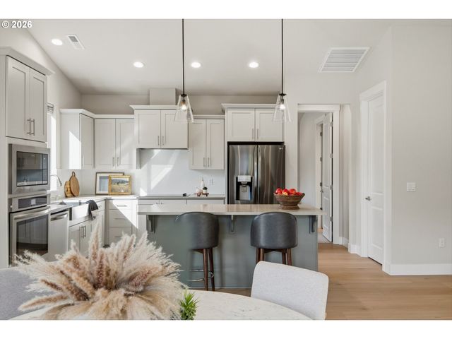 8402 Ne 133RD Ave, Vancouver, WA 98682