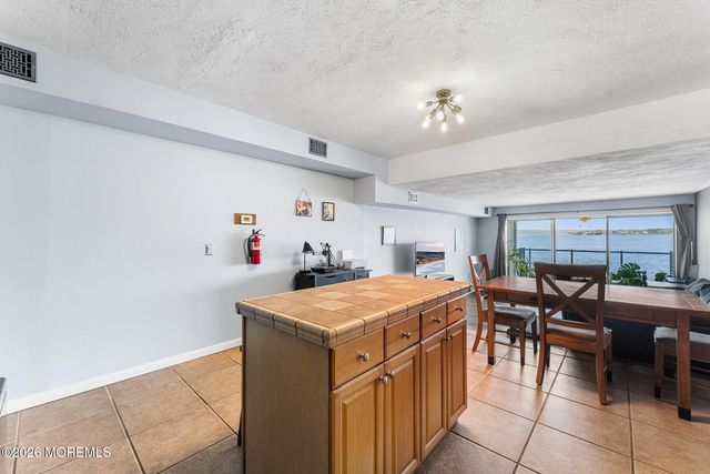 138 Bodman Place 11, Red Bank, NJ 07701