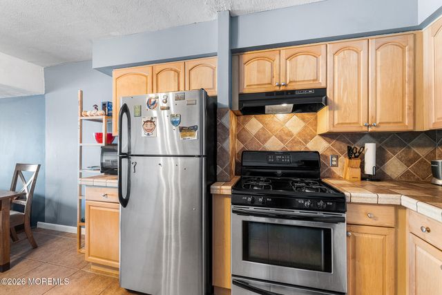 138 Bodman Place 11, Red Bank, NJ 07701