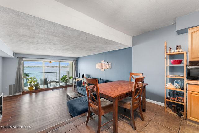 138 Bodman Place 11, Red Bank, NJ 07701