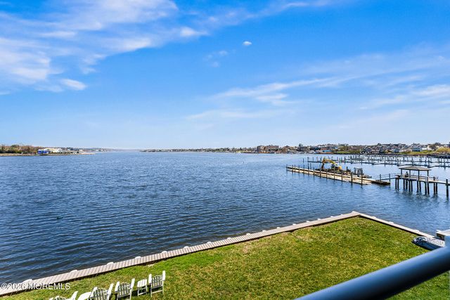 138 Bodman Place 11, Red Bank, NJ 07701