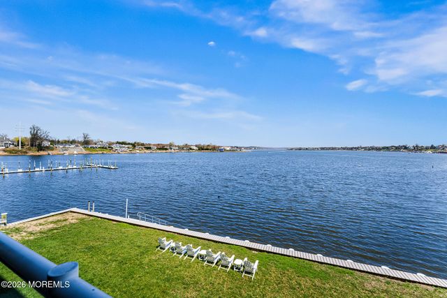 138 Bodman Place 11, Red Bank, NJ 07701