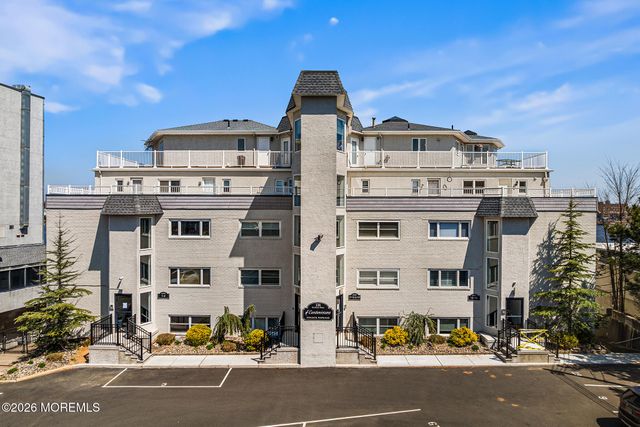 138 Bodman Place 11, Red Bank, NJ 07701