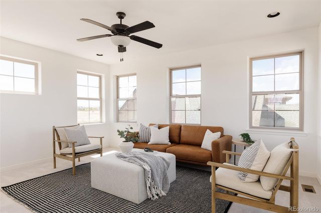 9091 E 33rd Avenue, Denver, CO 80238