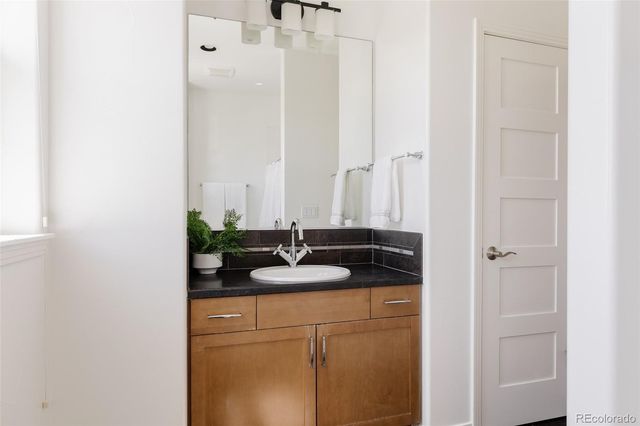 9091 E 33rd Avenue, Denver, CO 80238