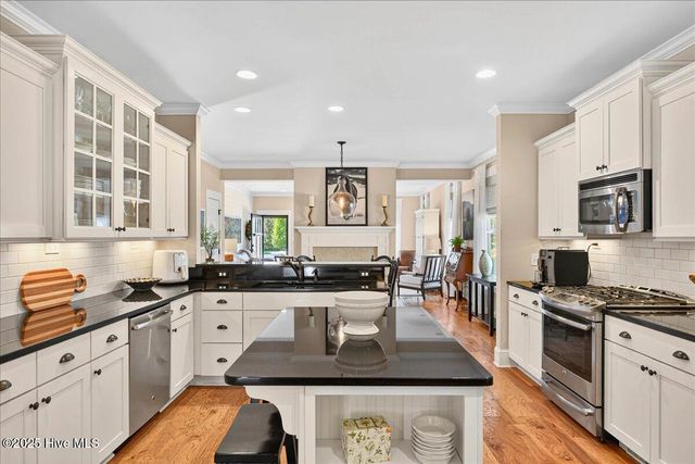 818 Cades Trail, Southport, NC 28461