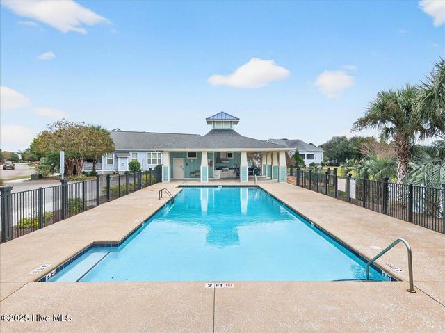818 Cades Trail, Southport, NC 28461