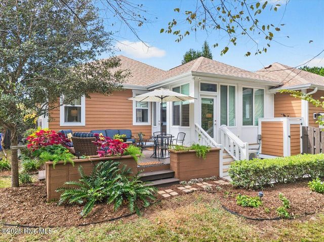 818 Cades Trail, Southport, NC 28461