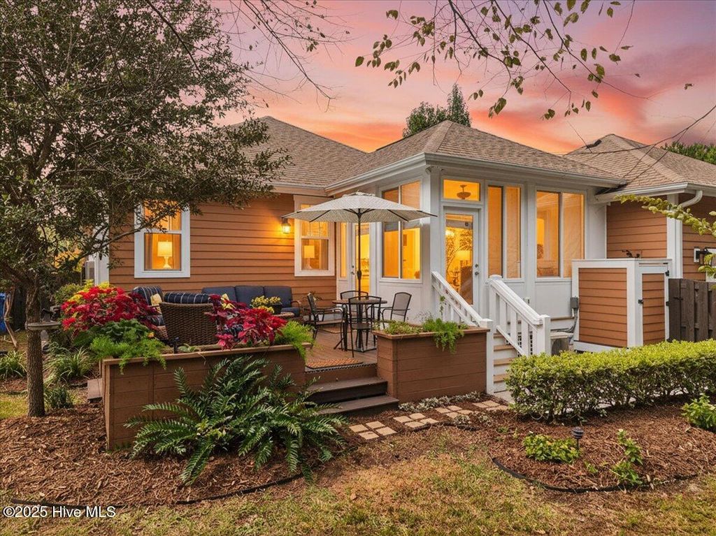 818 Cades Trail, Southport, NC 28461