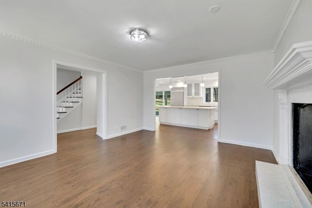 54 Robin Glen Rd, Watchung Boro, NJ 07069