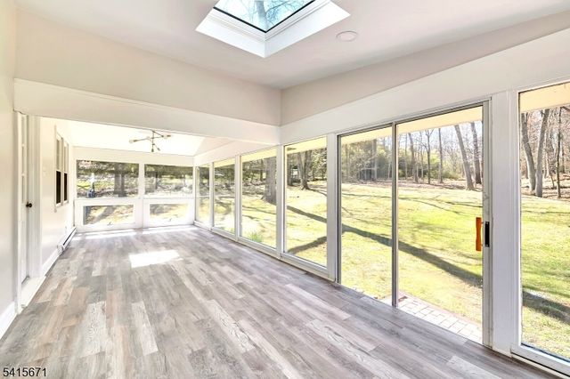 54 Robin Glen Rd, Watchung Boro, NJ 07069