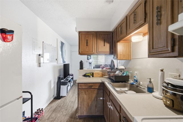 2801 Hemphill PARK A302, Austin, TX 78705