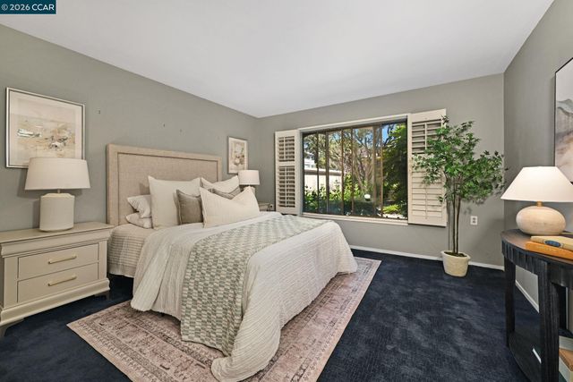 2233 Pine Knoll Dr 4, Walnut Creek, CA 94595