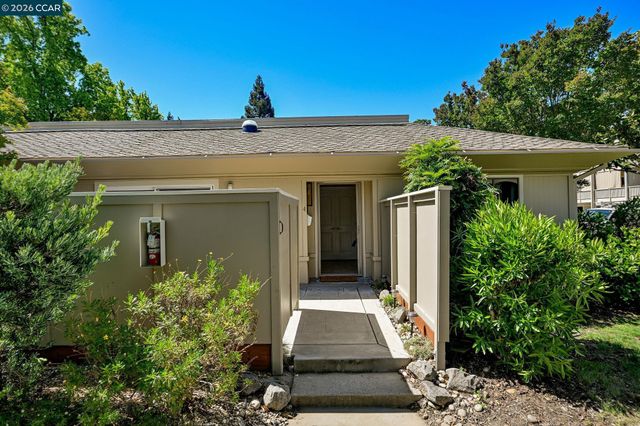 2233 Pine Knoll Dr 4, Walnut Creek, CA 94595