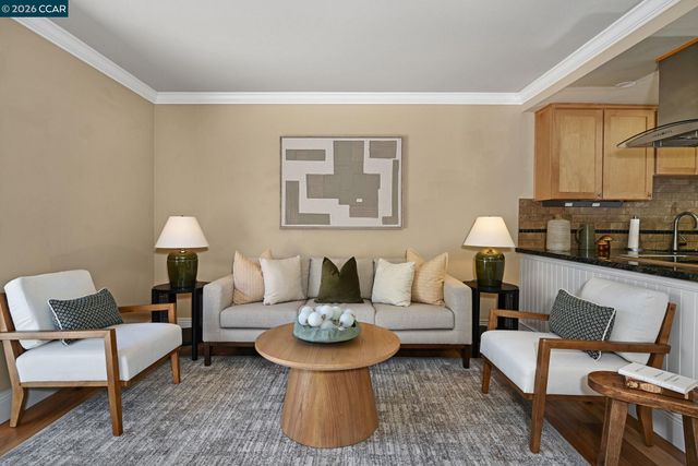 2233 Pine Knoll Dr 4, Walnut Creek, CA 94595