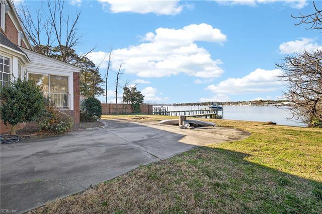 1200 N Fairwater DR, Norfolk, VA 23508