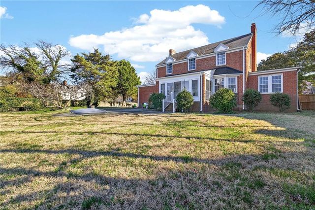 1200 N Fairwater DR, Norfolk, VA 23508