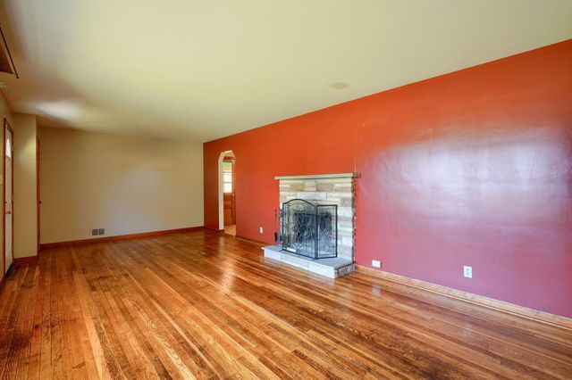 311 Tarlton Road, Circleville, OH 43113