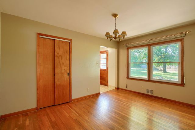 311 Tarlton Road, Circleville, OH 43113