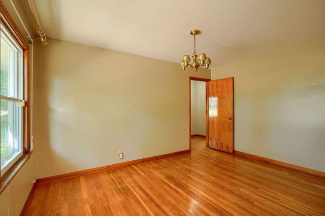 311 Tarlton Road, Circleville, OH 43113