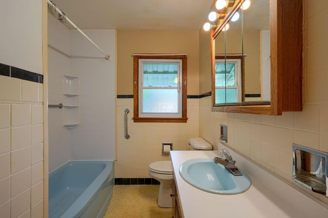 311 Tarlton Road, Circleville, OH 43113