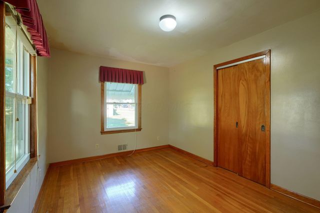 311 Tarlton Road, Circleville, OH 43113