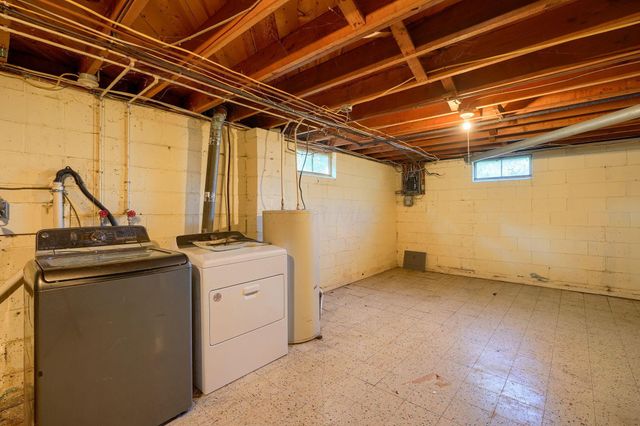 311 Tarlton Road, Circleville, OH 43113