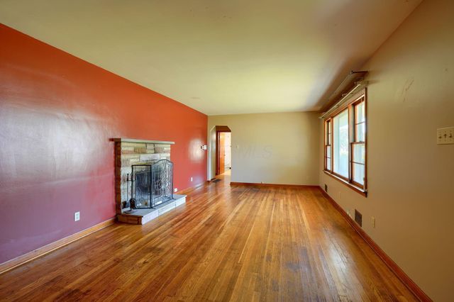 311 Tarlton Road, Circleville, OH 43113