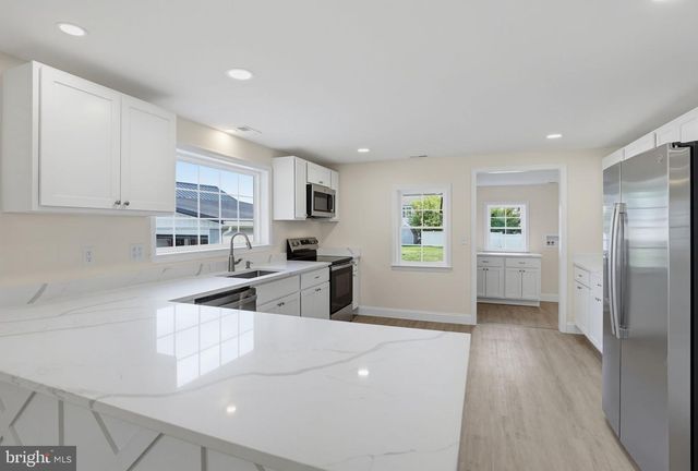 10 LOWBER ST, Frederica, DE 19946