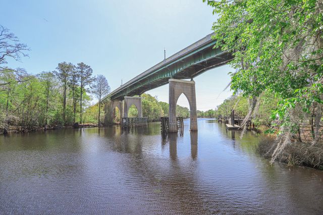 1000 Cypress Shoal Dr., Conway, SC 29526