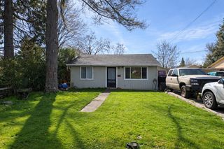 1035 SW I Street, Grants Pass, OR 97526