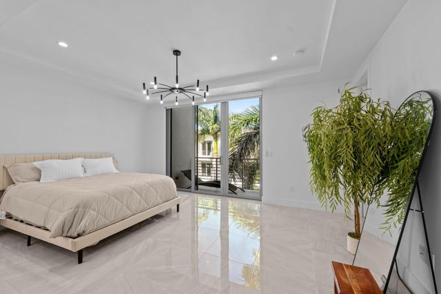 1731 NW 40th Drive, Boca Raton, FL 33431