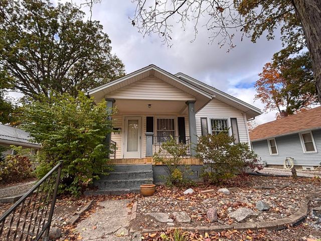 2409 Poinsette Drive, Fort Wayne, IN 46808
