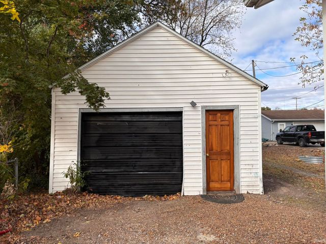 2409 Poinsette Drive, Fort Wayne, IN 46808