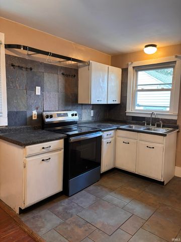 2409 Poinsette Drive, Fort Wayne, IN 46808